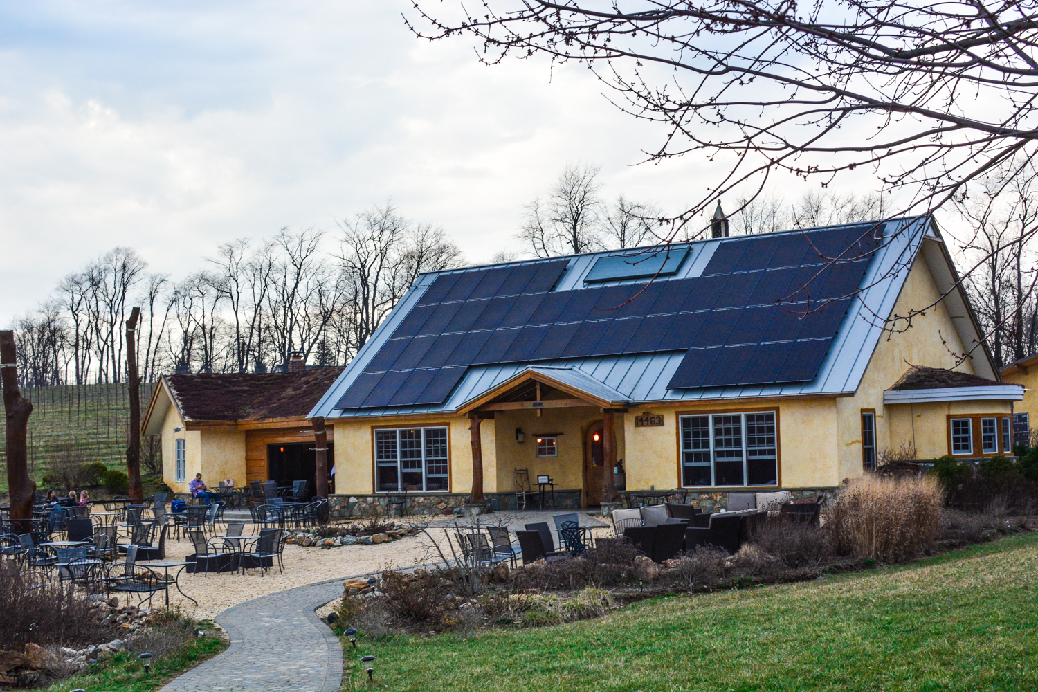 wine pairing at black ankle vineyard with chef chris spear of perfect little bites