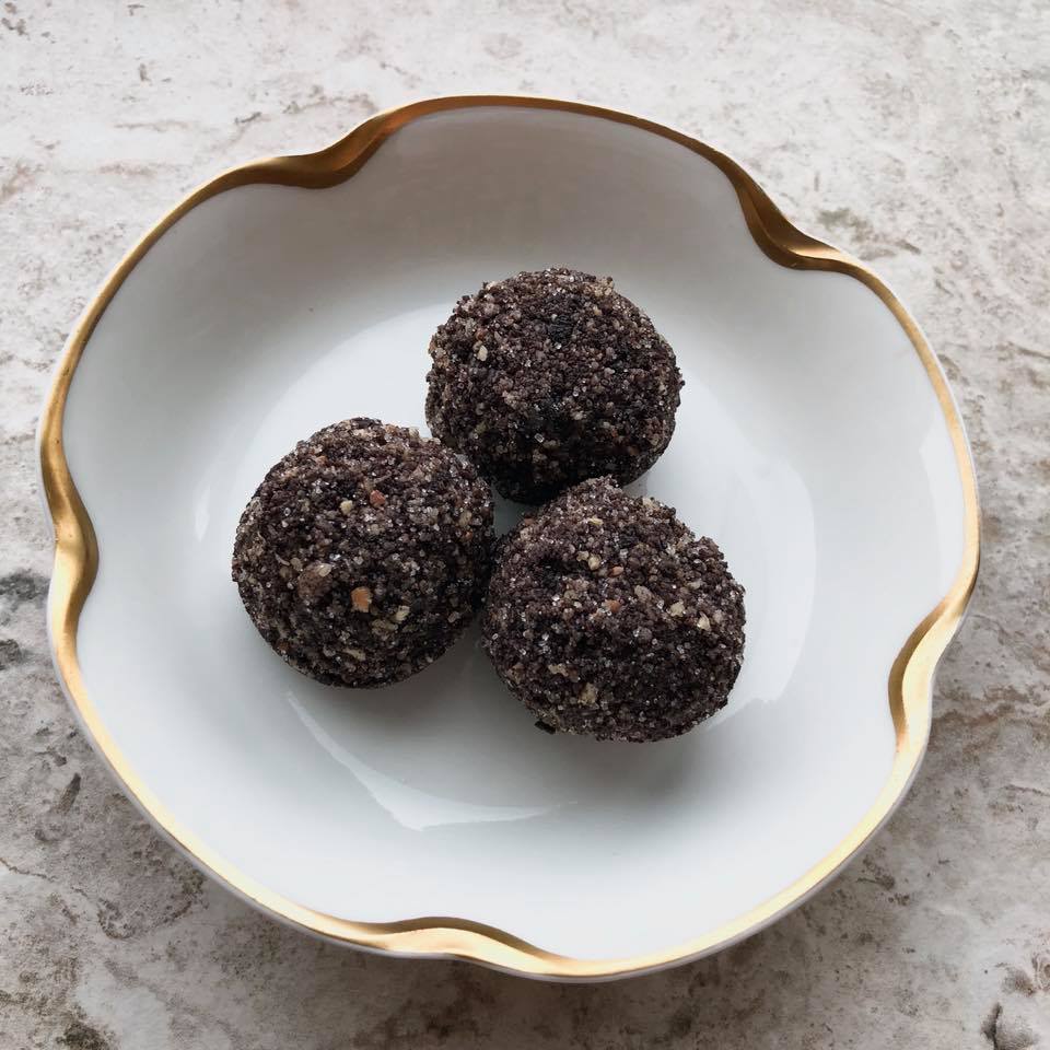 porter beer chocolate truffles with oreos, pecans and orange liqueur from Frederick Maryland personal chef and caterer chris spear
